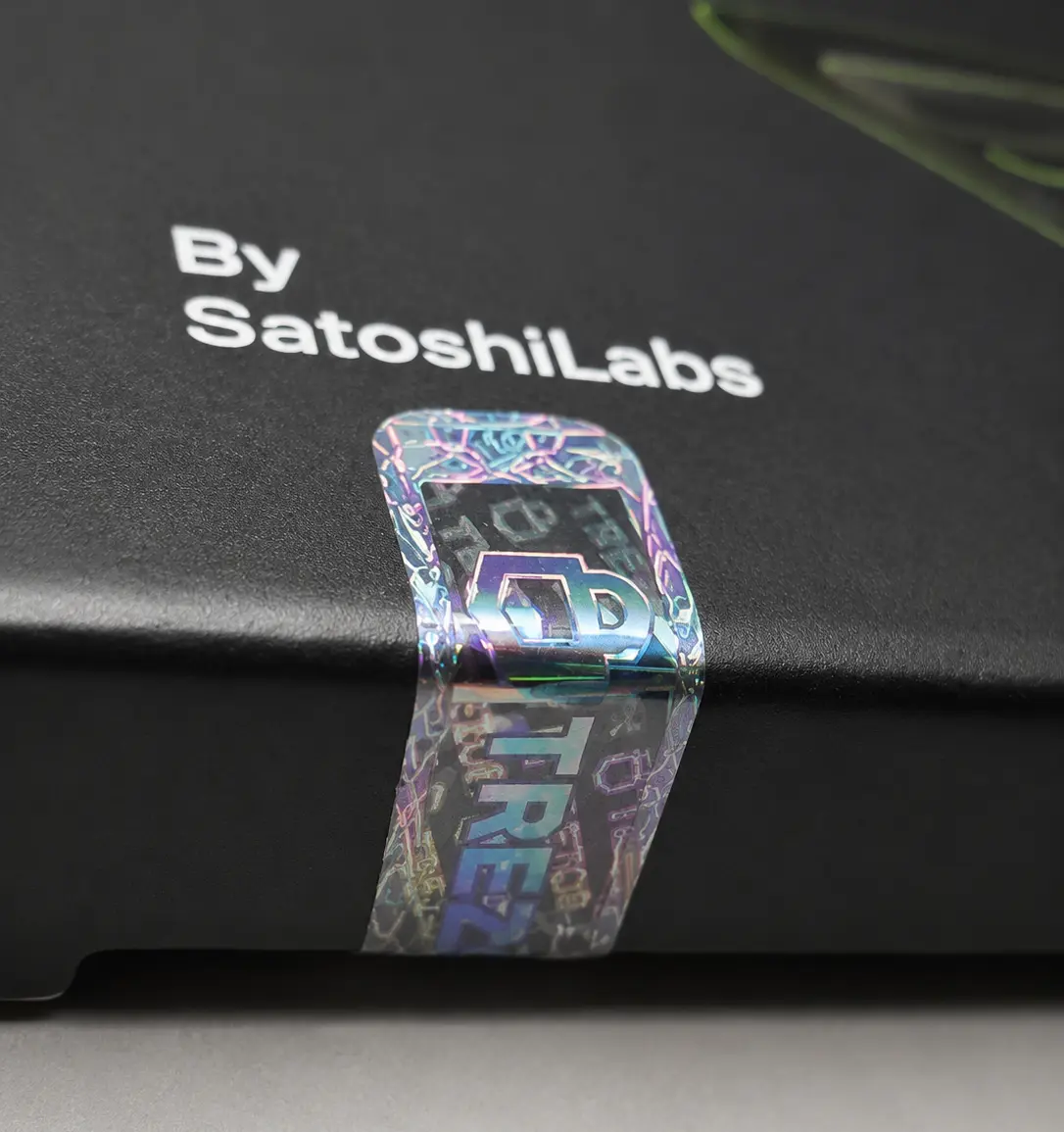 Trezor modei one holographic seal