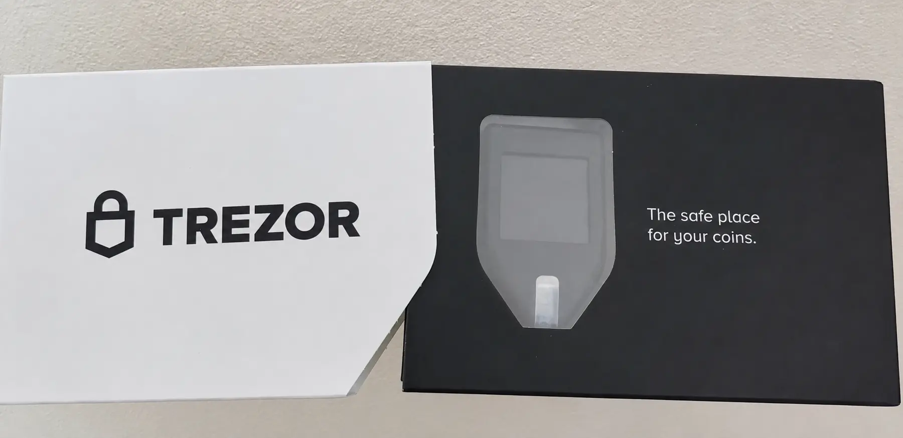 trezor model t unboxing